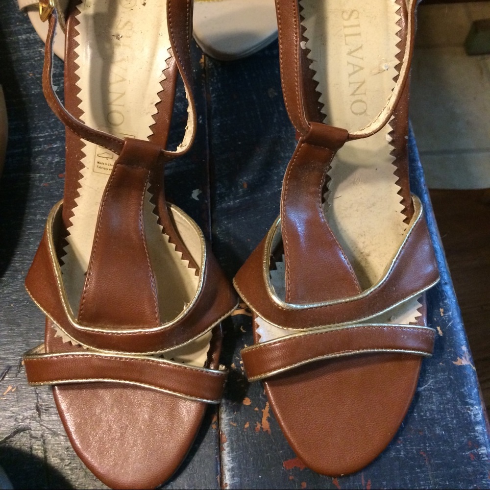 Sandals - Picture 2 of 3